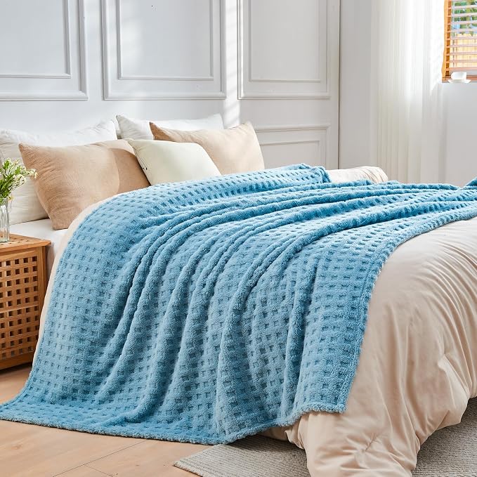 NEWCOSPLAY 3D Waffle Checkered Flannel Queen Blanket, Blue, 90"x90" | Super Soft Cute Lightweight Decorative Premium Silky Fleece Blanket for Couch Sofa Bed, Gift for Women Men, All Season Use