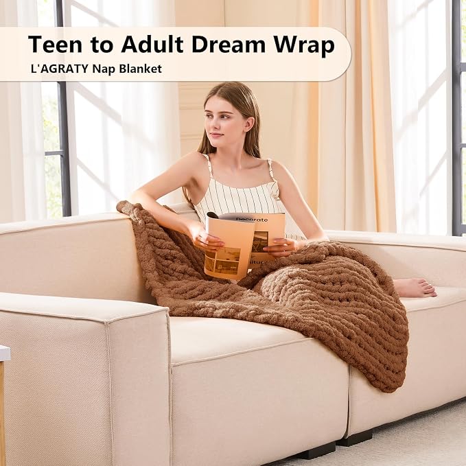 L'AGRATY Chunky Knit Throw Blanket for Couch, 30'' x 40'' Knit Throw, Brown | Handmade Chenille Crochet Blanket for Sofa Bed, Thick Cable Knitted Blankets for Room Home Decor, Birthday Gift for Women Mom