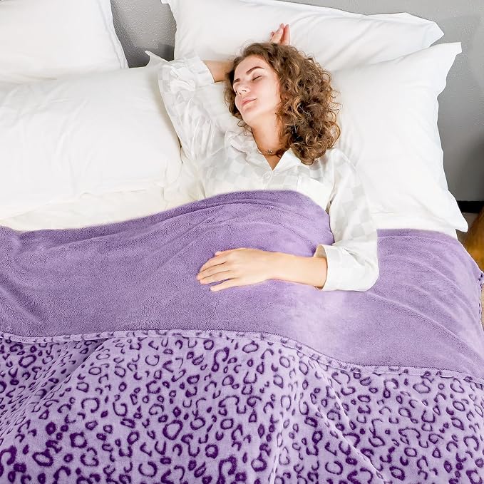 Purple Leopard Print Blanket for Women, Cheetah Blanket, Gifts for Birthday | Purple Gifts for Women, Cozy Fleece Throw, Soft Warm Queen Size Blanket, Christmas Birthday Gifts