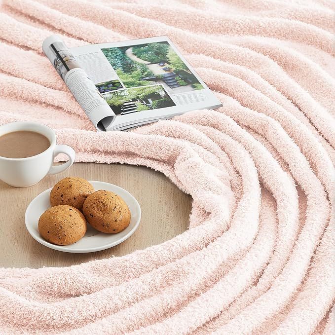 Super Soft Pink Throw Blanket 50x60 inches- Lightweight Plush Fuzzy Fluffy Warm Cozy Blankets and Throws for Sofa Bed All Season Use