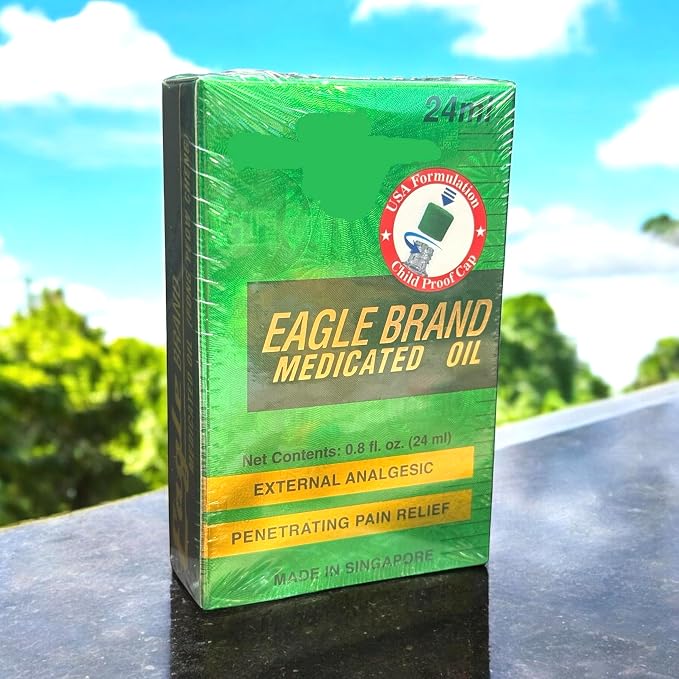 1 Pack - Green Essential Oil - 1 Chai Dau Xanh Con O - 24 mL per Bottle - Product of Singapore