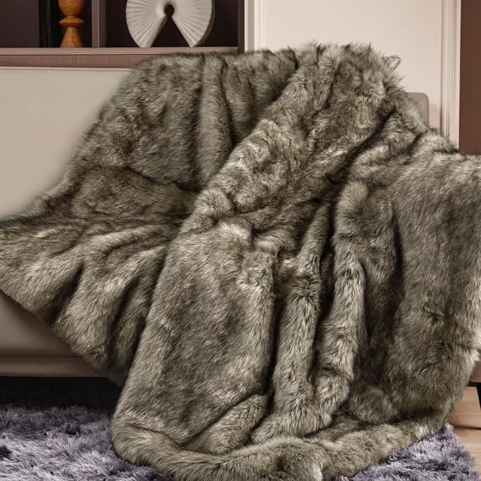 Luxury 1000GSM Faux Fur Throw Blanket, Super Thick Warm Cozy Grey Blankets for Couch Bed Sofa, Plush Fuzzy Elegant Soft Reversible Mink Blanket for Living Room Bedroom, 80x80,Grey