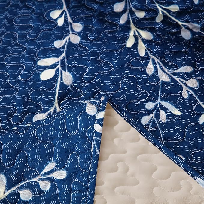 Exclusivo Mezcla Reversible Floral Quilted Throw Blanket, 50"x 60" | Lightweight Summer Quilt Throw, Designed for Bed/ Couch/ Sofa, Navy Blue Vintage Pattern