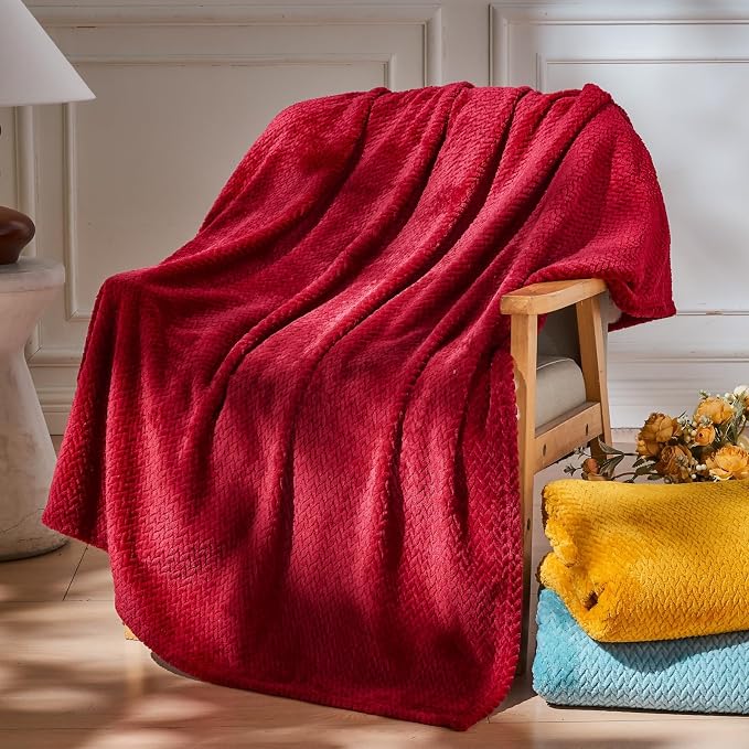 NEWCOSPLAY Fleece Leaves Pattern Queen Blanket, Red, 90"x90" | Super Soft Throw Blanket, Lightweight Cozy Bed Sofa Blanket, Premium Silky Flannel Fleece, Travel Blanket for All Season Use