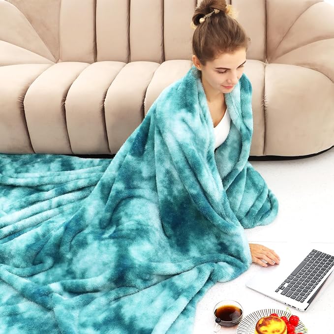 Fleece Throw Blanket Cozy Soft Lightweight Throw Blankets Warm Plush Lightblue Fall Blankets and Throws Couch Sofa Bed Camping Travel Picnic Outdoor Blanket Bedding for Women Wife Mom 60x80 in