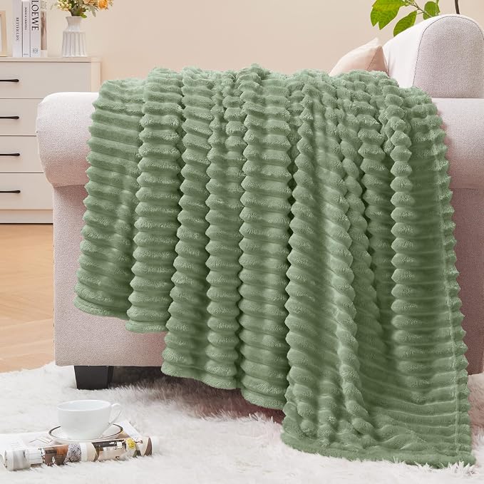 BEDELITE 3D Ribbed Sage Grey Green Fleece Twin Blanket for Bed, 60x80 Inch | Soft Warm Decorative Fluffy Blanket, Cozy Plush Lightweight Fuzzy Throw Blanket for Couch Sofa Room Decor, Gift for Women
