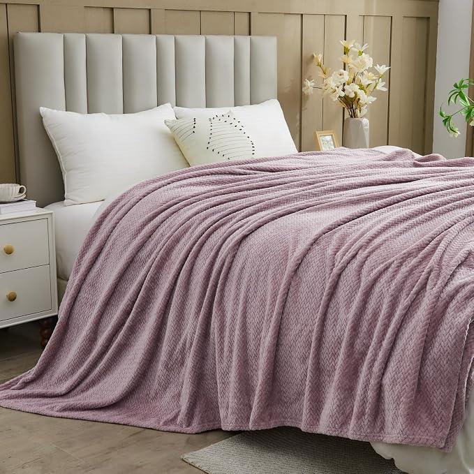 NEWCOSPLAY Fleece Leaves Pattern Queen Blanket, Light Purple, 90"x90" | Super Soft Throw Blanket, Lightweight Cozy Bed Sofa Blanket, Premium Silky Flannel Fleece, Travel Blanket for All Season Use