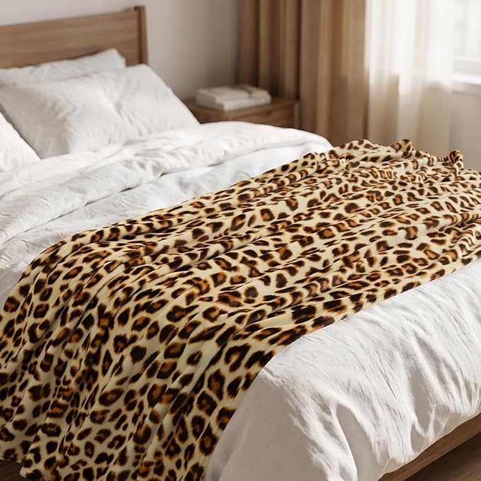 Excervent Leopard Print Throw Blanket for Bed, 50x60 inches, White | 300 GSM Lightweight Fleece Cheetah Throw Blanket for Couch Sofa Bed, Super Soft Cozy Warm Blankets, Suitable for All Seasons
