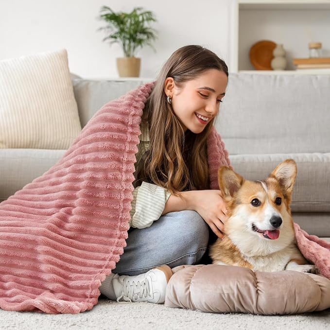 BEDELITE 3D Ribbed Jacquard Pink Fleece Throw Blanket for Couch, 50x60 Inch | Soft Warm Decorative Fluffy Blanket, Cozy Plush Lightweight Fuzzy Throw Blanket for Bed Sofa Home Room Decor, Gift for Women
