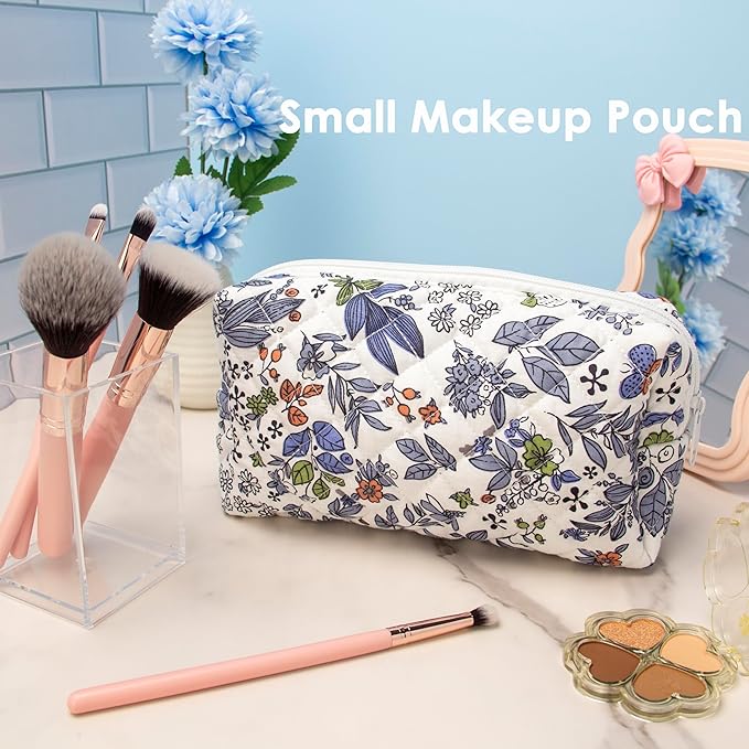 PAZIMIIK Small Quilted Makeup Bag,Zipper Cosmetic Pouch,Leaf White | Lightweight Cosmetic Bag Organizer for Women,Purse Storage Holds Makeup,Toiletries,Skincare,Beauty Essentials,Travel Items