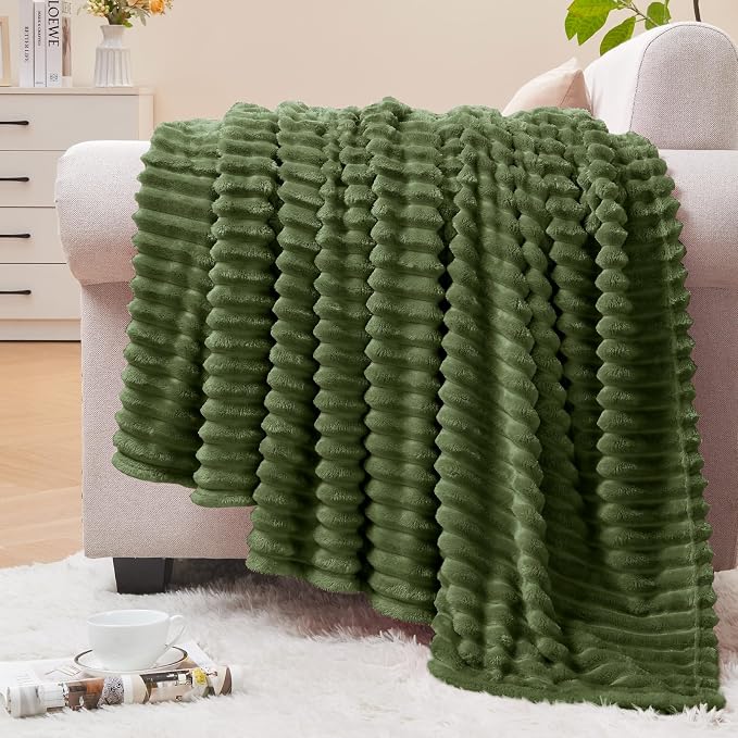 BEDELITE 3D Ribbed Jacquard Moss Fleece Throw Blanket for Couch, 50x60 Inch | Soft Warm Decorative Fluffy Blanket, Cozy Plush Lightweight Fuzzy Throw Blanket for Bed Sofa Home Room Decor, Gift for Women