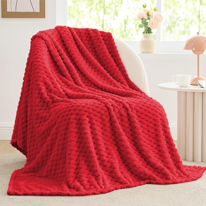 BEDELITE Red Throw Blanket for Couch, Soft Cozy Gifts for Women, 50 * 60 | 3D Jacquard Decorative Fleece Blanket, Super Soft Plush Throws, Cute Birthday Gift for Women & Men, Suitable for All Seasons