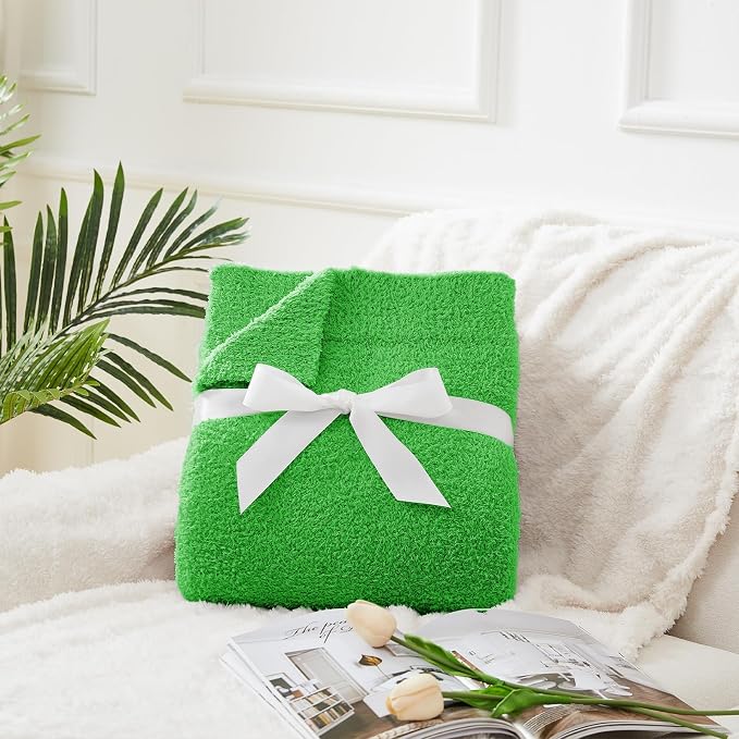 Super Soft Green Throw Blanket - Lightweight Plush Fuzzy Fluffy Warm Cozy Blankets and Throws for Sofa Bed All Season Use, 50x60 inches