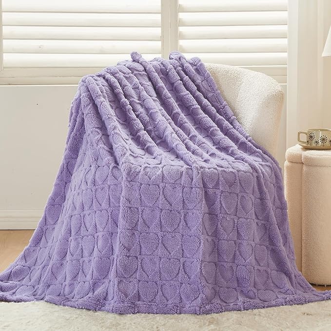 NEWCOSPLAY 3D Heart Checkered Flannel Twin Blanket, Lavender Love, 60"x80" | Super Soft Cute Lightweight Decorative Premium Silky Fleece Blanket for Couch Sofa Bed, Gift for Women Men, All Season Use