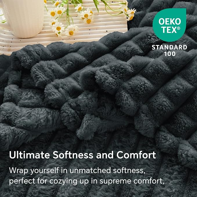 BEDELITE Upgrade Black Fleece Throw Blanket for Couch, 50x60 Inches | Soft Warm Fuzzy Fluffy Blanket for Bed Sofa, Lightweight Plush Cozy Blankets for Home Room Decor, Gift for Women, All Season