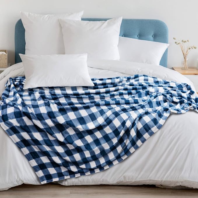 PAVILIA Buffalo Check Fleece Throw Blanket | Blue White Checkered Plaid Flannel Blanket | Soft Velvet Lightweight Microfiber Blanket for Bed Couch Sofa | 60x80 Inches Checker Navy