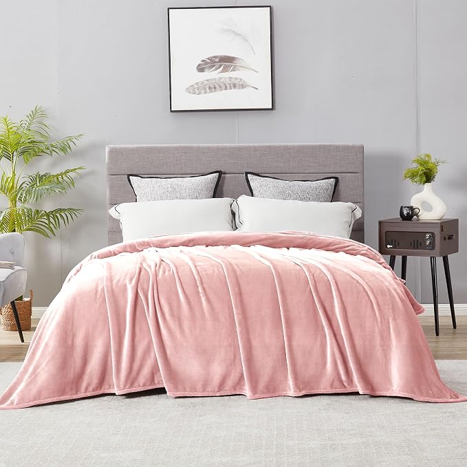 DREAMNINE Extra Large Fleece Blanket Soft Comfy Fluffy Bed Blankets Full Size 80" x 90",Luxury Decorative Fuzzy Blankets for Women Girl, Big Cozy Shaggy Warm Flannel Blanket for Winter Autumn Pet,Pink