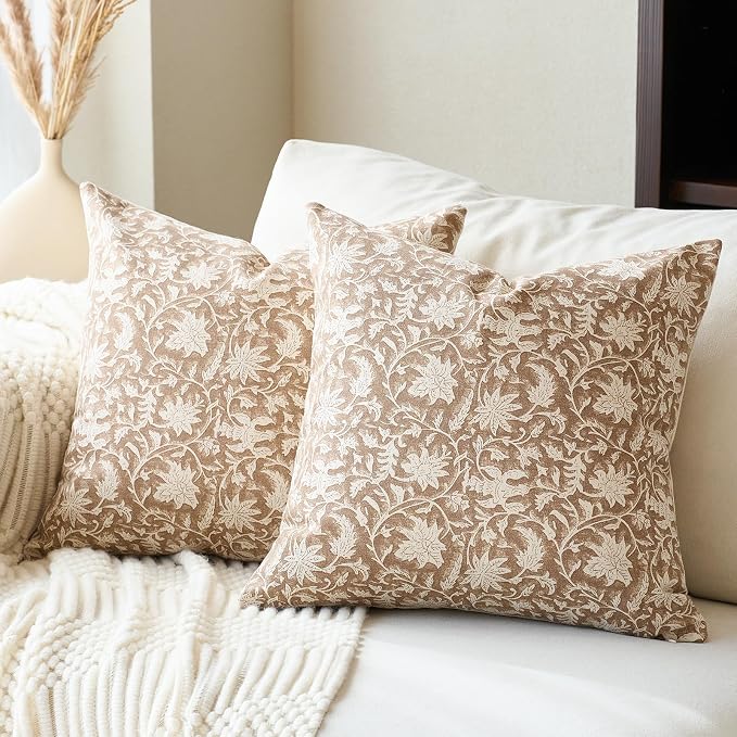 FIOUOVO Floral Throw Pillow Covers 20x20 Farmhouse Block Print Pillow Covers Decorative Pillow Covers Couch Pillows for Living Room Vintage Accent Sofa Pillows Set of 2, Neutral