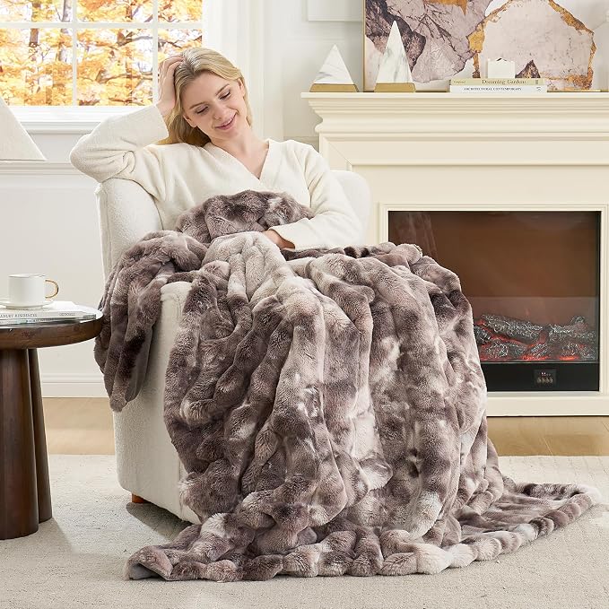 Cozy Bliss Deluxe Striped Rabbit Faux Fur Throw Blanket, Soft Fluffy Warm Plush Blanket for Winter, Modern Homr Decor, Tie-dye Grey 50"x60"