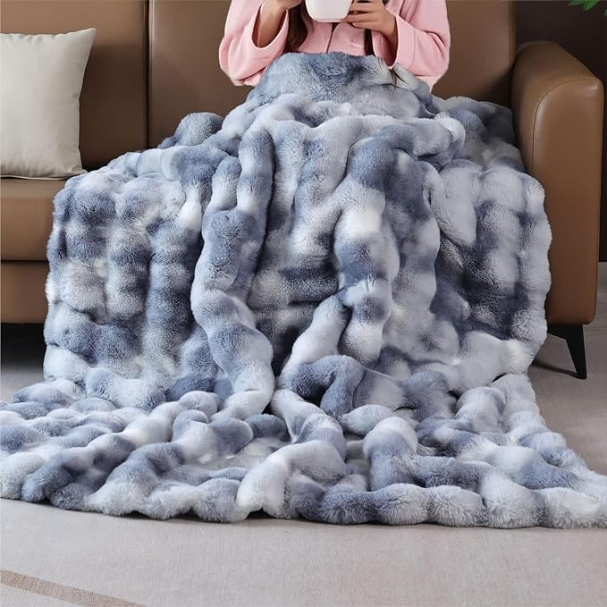 Tie-Dye Blue Faux Fur Throw Blanket for Couch, Snuggly Double-Sided Bubble Plush Blanket with Soft Flannel Back, Decorative Throw for Sofa or Bed, Machine Washable, 50 x 60, 860 GSM
