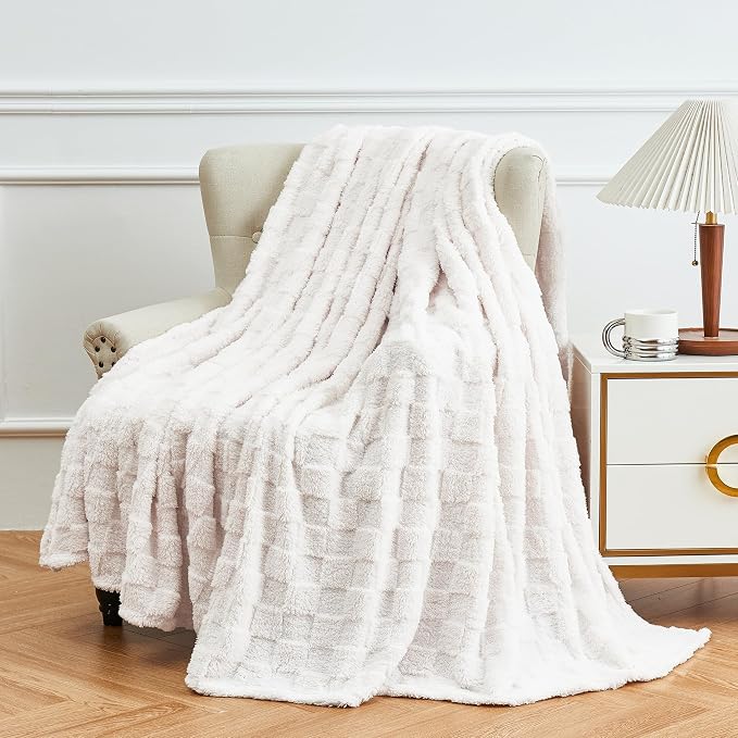 Aganear Fluffy Cozy Throw Blanket for Couch 50"x70" Cream White | Lightweight Fuzzy Throw,Warm Gift for Women,Christmas,Housewarming,Soft,Boho Design for Room Home Decor,All-Season Use