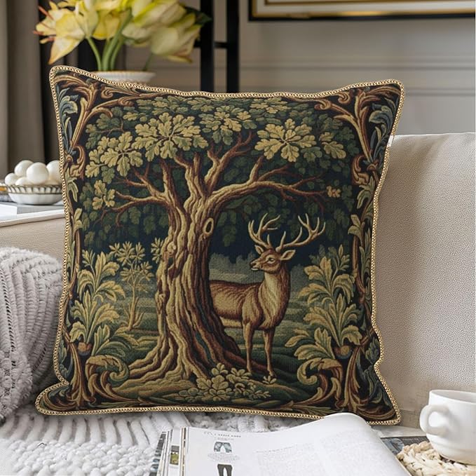 Vintage Green Deer Tree Velvet Pillow Covers 18x18 Inch Retro Reindeer Forest Throw Pillows for Couch Cushion Covers Pillowcase Boho Animal Farmhouse Pillow Cases for Sofa Bed Bedroom