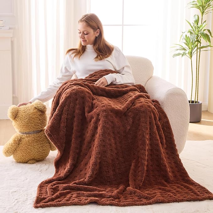 NEWCOSPLAY 3D Waffle Checkered Flannel Twin Blanket, Coffee, 60"x80" | Super Soft Cute Lightweight Decorative Premium Silky Fleece Blanket for Couch Sofa Bed, Gift for Women Men, All Season Use