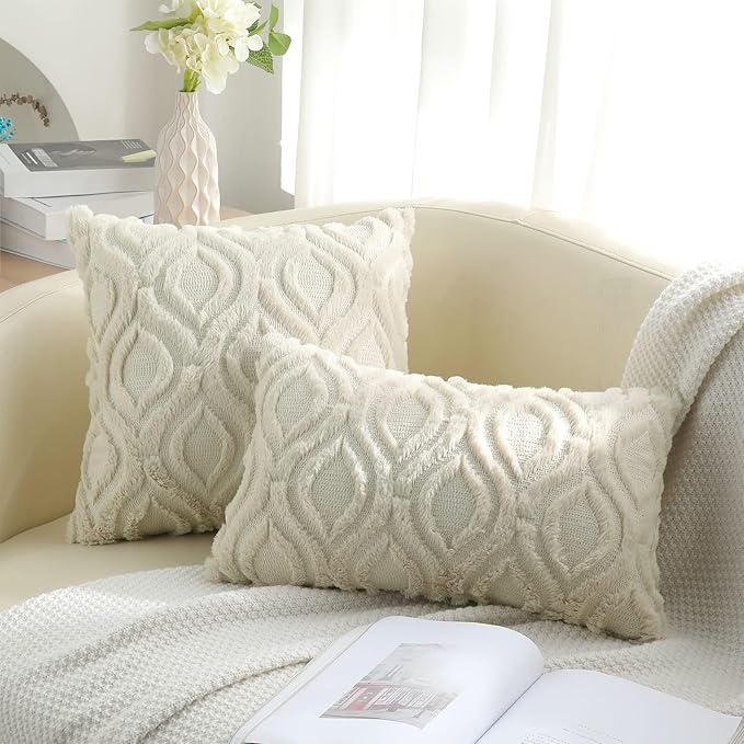 decorUhome Faux Fur Plush Soft Beige Throw Pillow Covers 18x18 Set of 2 | Wool Solid Fall Couch Pillow Covers, Accent Modern Farmhouse Neutral Decorative Square Pillow Cases for Sofa Bed Living Room