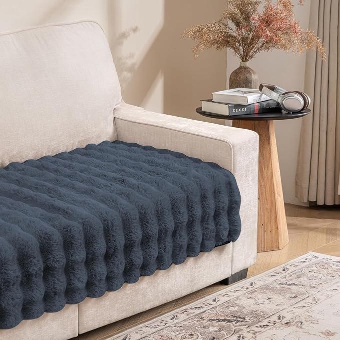 Dogs/Cats Bed Mats, Dog Pad Washable Removable Couch Cover with Anti-Slip Back, Plush Long Fur Mat, Perfect for Small, Medium and Large Dogs.(Noble Gray-Bubble, 30"x80")