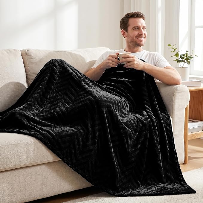 Whale Flotilla Flannel Fleece Fall Throw Blanket for Couch, Black | Lightweight Breathable Soft Sofa Throws, Plush Fluffy Chevron Design Decorative Blankets for Home Life, 50x60 Inch
