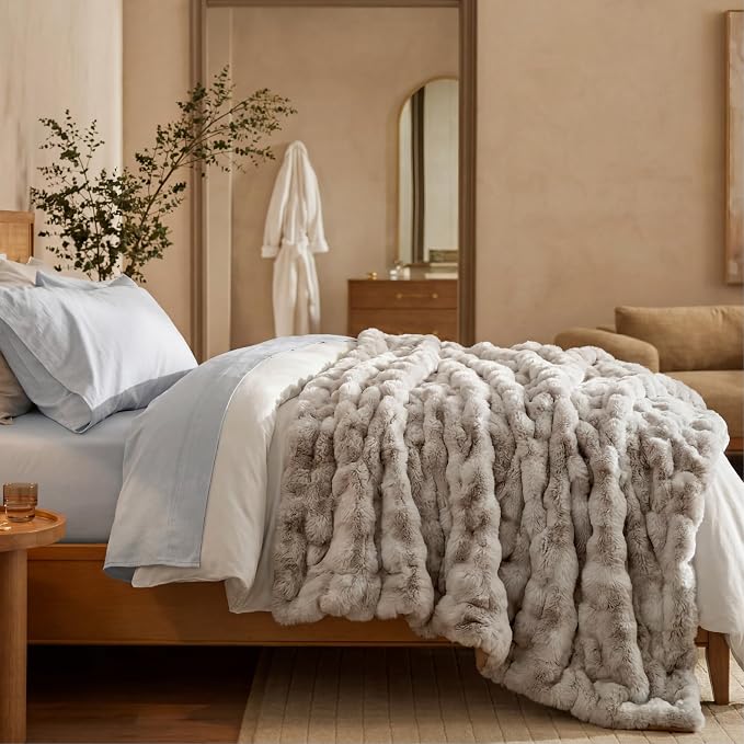 Bedsure GentleSoft Bubble Faux Fur Blankets Queen Size, Fluffy Fuzzy Queen Blanket for Bed, Soft Cozy Faux Fur Bedding for Winter, Thick Warm Plush Bed Cover, Tie-dye Taupe, 90x90