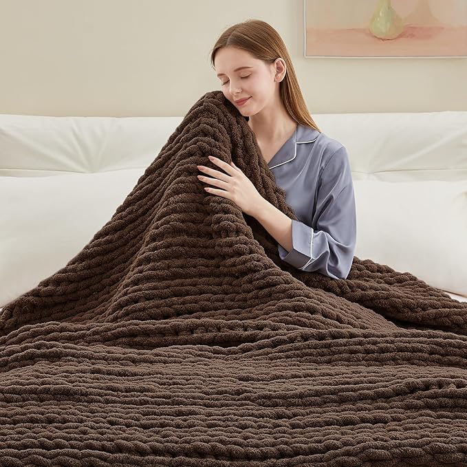 Negwoo Chunky Knit Throw Blanket, Knitted Throw Chenille Yarn, 50"*60" | Soft Thick Cable Knitted Blankets, Handmade Big Thick Blanket, Machine Washable Cute Comfy Blanket for Home Decor, Dark brown