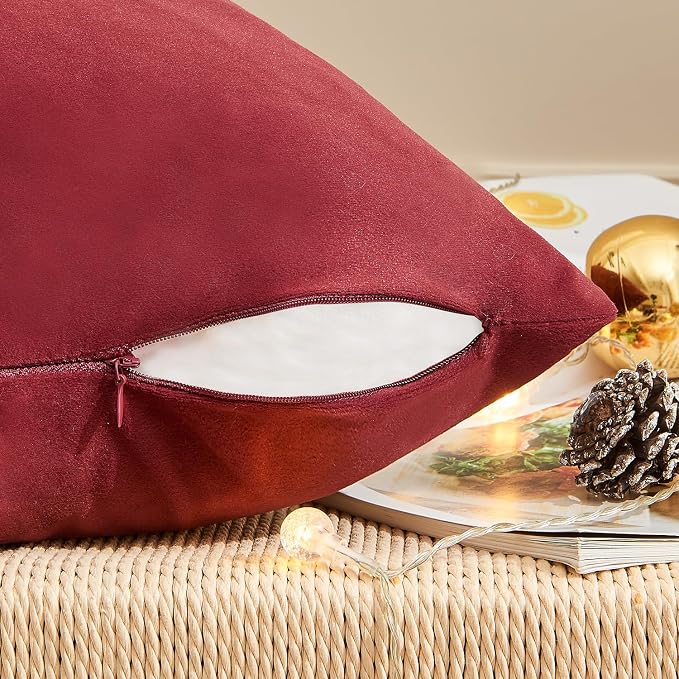 Christmas Burgundy Pillow Covers Set of 2 18x18 Inch Throw Pillow Covers, Soft Velvet Xmas Wine Red Decorative Pillow Covers for Couch Sofa Bed Living Room, Home Modern Decor