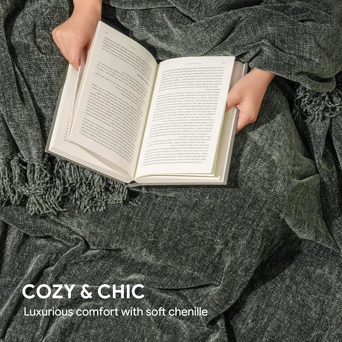 RECYCO Chenille Throw Blanket for Couch, 60"x80", Dark Green | Super Soft Knit Throw Blanket with Fringe Tassels, Lightweight Knitted Throw, Cozy, Ideal for Sofa Chair Bed Living Room Gift