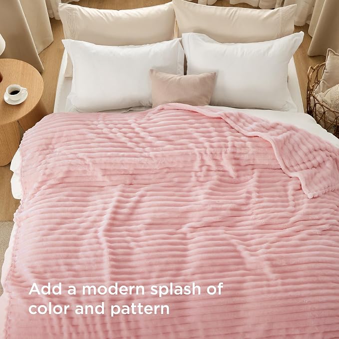 Bedsure Full Size Fleece Blankets for Bed Coral Pink 84"x90" | Birthday Gifts for Women Mom Her, Warm Lightweight Cozy Fluffy Throw Blanket Sofa, Dorm Room Home Decor, Machine Washable