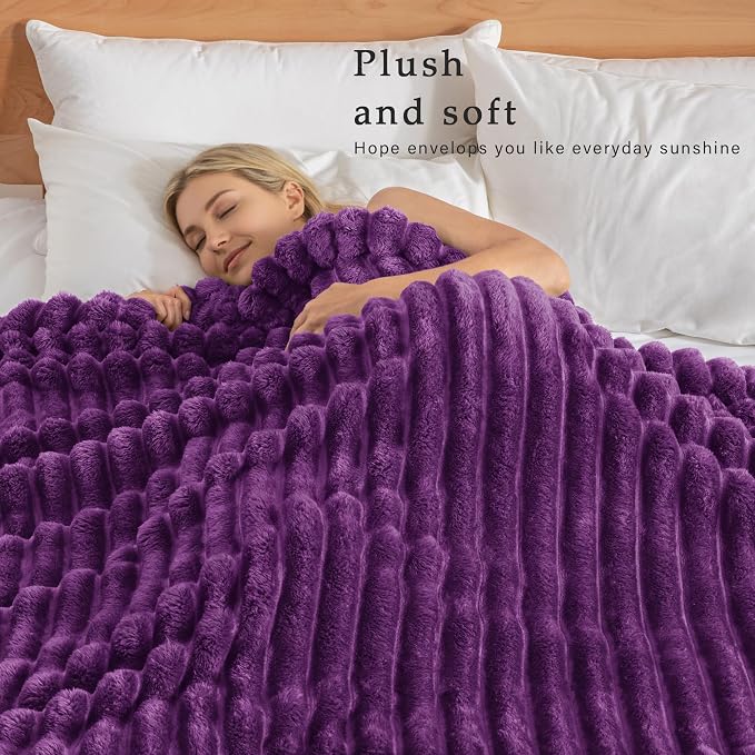 Exclusivo Mezcla Striped Twin Size Fleece Blanket for Bed, Couch, 60"x80" | Soft Breathable Cozy Bed Blankets, Lightweight Plush Fluffy Fuzzy Jacquard Decorative Blankets