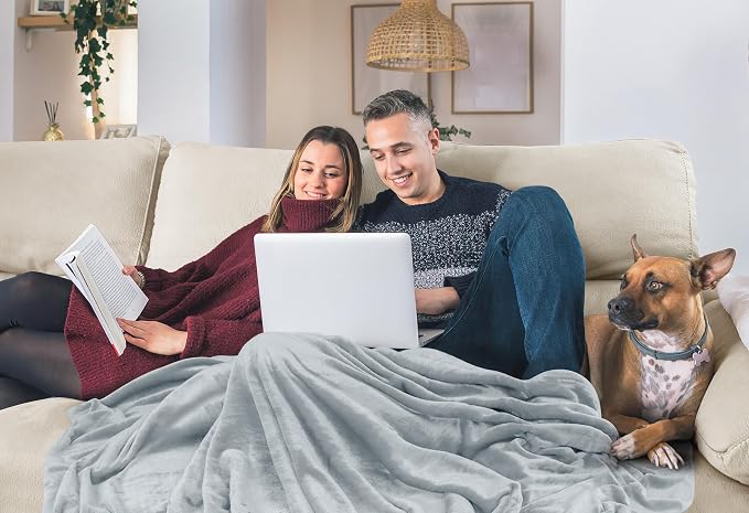 Utopia Bedding Soft Fleece Bed Blanket Queen Size Light Grey (90x90 Inch) | Microfiber Plush Warm Lightweight Breathable Cozy Blanket Anti-Static, All Season Use, Gift for Women and Men