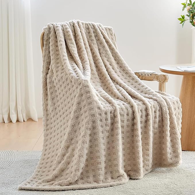 NEWCOSPLAY 3D Waffle Checkered Flannel Twin Blanket, Linen, 60"x80" | Super Soft Cute Lightweight Decorative Premium Silky Fleece Blanket for Couch Sofa Bed, Gift for Women Men, All Season Use