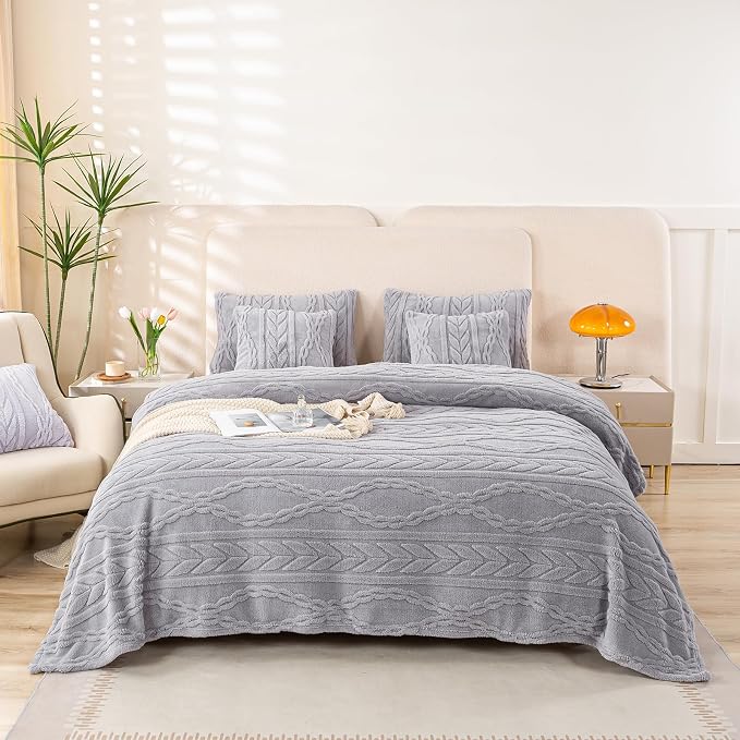 YUSOKI Sherpa Fleece Queen Size Blanket, Light Grey, 90"x90" | 3D Stylish Design,320GSM, Non-Shedding, Lightweight for All Season Use, stays fluffy after repeated washes, Perfect Gifts