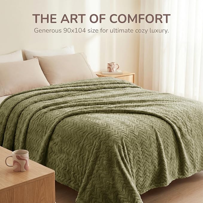 Exclusivo Mezcla Soft Fleece Blanket King Size for Bed, Sofa, Olive Green | 90"x104" Breathable Lightweight Flannel Blanket for Summer, Plush Cozy Jacquard Wave for Home Decor