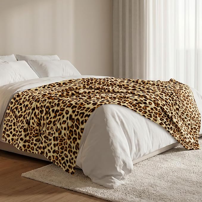 Excervent Leopard Print Throw Blanket for Bed, 50x60 inches, White | 300 GSM Lightweight Fleece Cheetah Throw Blanket for Couch Sofa Bed, Super Soft Cozy Warm Blankets, Suitable for All Seasons