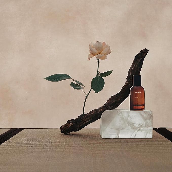 Aesop Rōzu Eau de Parfum | Rose, Shiso, and Guaiacwood Scent | Floral, Green, and Woody Aroma | Unisex | 1.6 fl oz