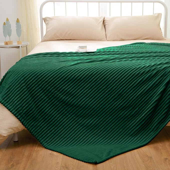 Vessia Flannel Fleece Throw Blanket for Couch, Sofa, Bed, 300GSM 50x70inch Striped Dark Green Blanket for Adults and Kids, Super Soft Warm Cozy Lightweight Ribbed Throw for All-Season