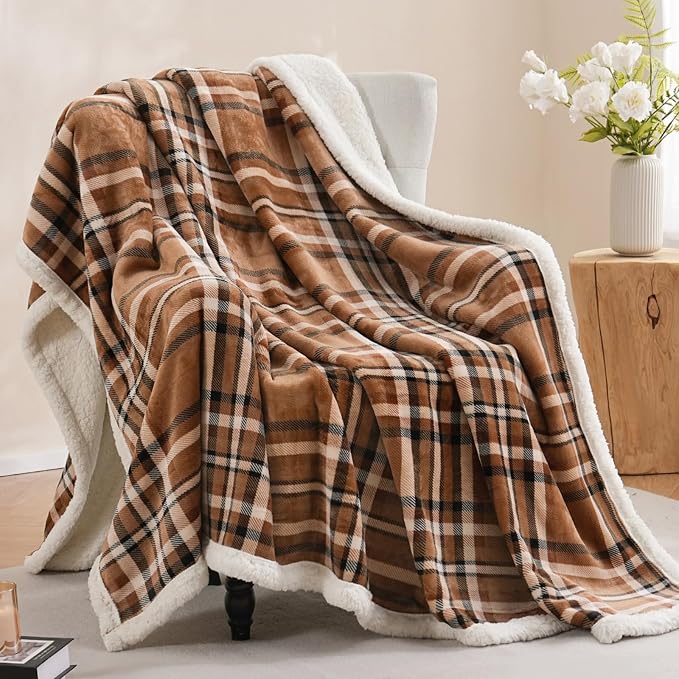 PU MEI Sherpa Fleece Throw Blanket 80" x 90" Reversible Plush Fluffy Large Big Blanket Lattice Flannel Blankets for All Season Use, Mocha Brown