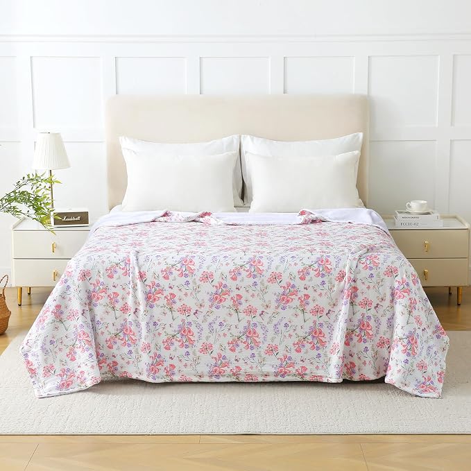 Viviland Cooling Muslin Blanket King Size for Bed Summer Gauze Blanket for Adults Breathable Lightweight Soft for Hot Sleepers Linen Pink Purple Flowers 90 x 108 Inches
