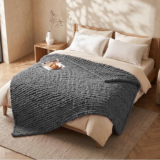 L'AGRATY Chunky Knit Throw Blanket for Couch, 50 x 70 Inches, Dark Grey | Handmade Chenille Crochet Blanket for Sofa Bed, Thick Cable Knitted Blankets for Room Home Decor, Birthday Gift for Women Mom