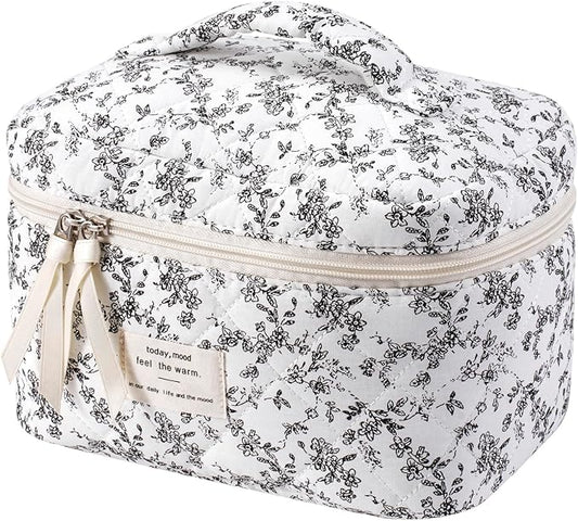 uekeboag Large Travel Quilted Makeup Bag for Women, Floral Cotton Cosmetic Bag, Coquette Aesthetic Floral Toiletry Organizer Bag