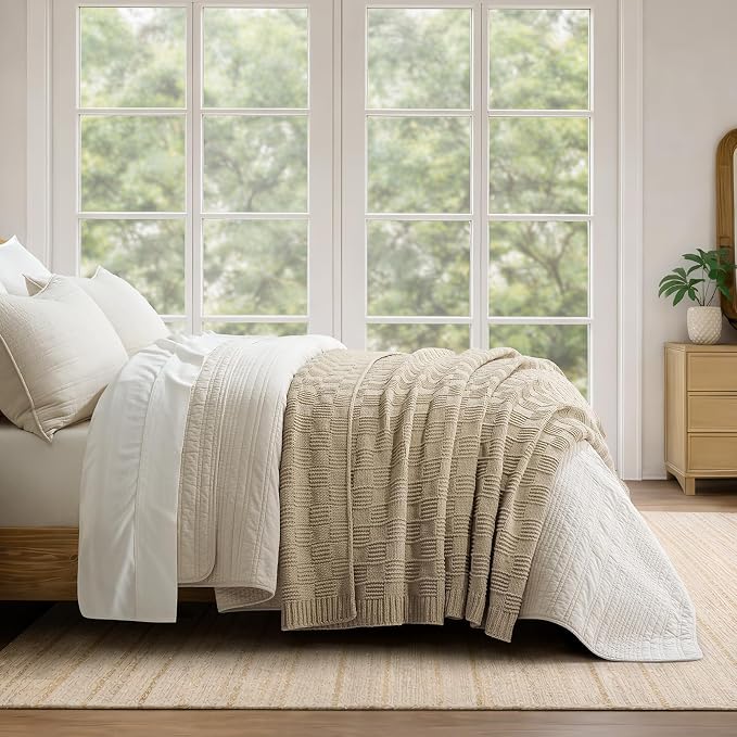 EVERGRACEHOME Modern Checkered Chenille Throw Blanket, 60x80, Sand Dune | Lightweight Warmth, All-Season Breathability, OEKO-TEX certified, Timeless Grid Pattern, Farmhouse Throw for Couch, Bed, Sofa