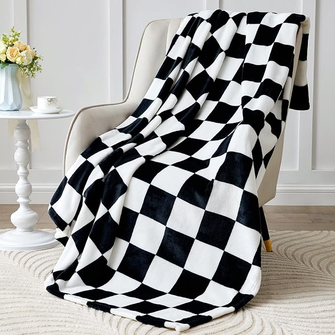 BEDELITE Plaid Fleece Twin Blanket, Black & White Checkered 60x80 Inches | 100% Polyester Microfibe, Soft, Lightweight, Warm, Classic Cherckerde Blanket, Room Decor, Machine Washable, for Couch Bed