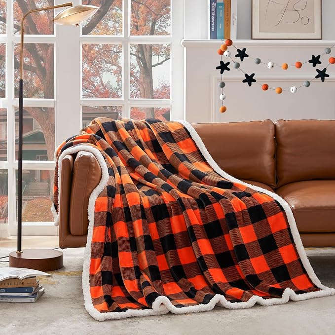 Halloween Blanket Twin Size 60" X 70"，Fall Autumn Harvest Sherpa Fuzzy Fluffy Soft Cozy Blankets, Fleece Flannel Plush Microfiber Throw for Couch Bed Sofa, Halloween Decor (Orange)